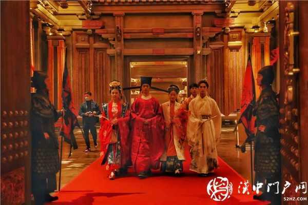 樂享漢服出行 傳承禮儀文化，漢服同袍相約興漢勝境共賞華裳之美