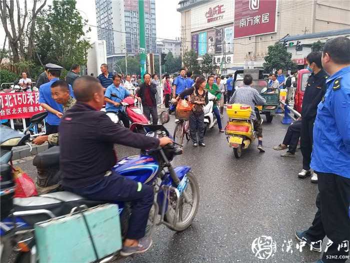 漢臺區(qū)東關(guān)街道辦事處遷移新橋馬路勞務(wù)市場，告別安全隱患