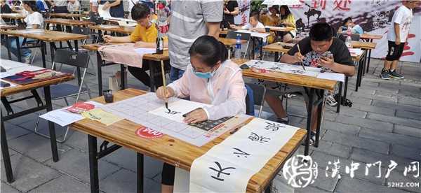 用書法銘記青少年時光！第三屆陜西省青少年書法展?jié)h中選區(qū)復(fù)選盛大開啟