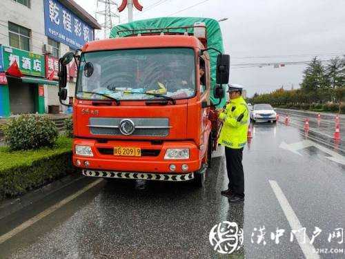 國慶中秋假期，漢中市道路交通總體平穩(wěn)有序