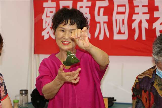 褒國康樂園養老社區舉行”情系端午，愛在安康”進社區活動
