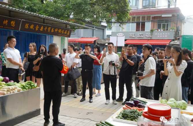 漢臺區(qū)開展“學(xué)黨史踐初心 我為群眾辦實事”主題采訪活動
