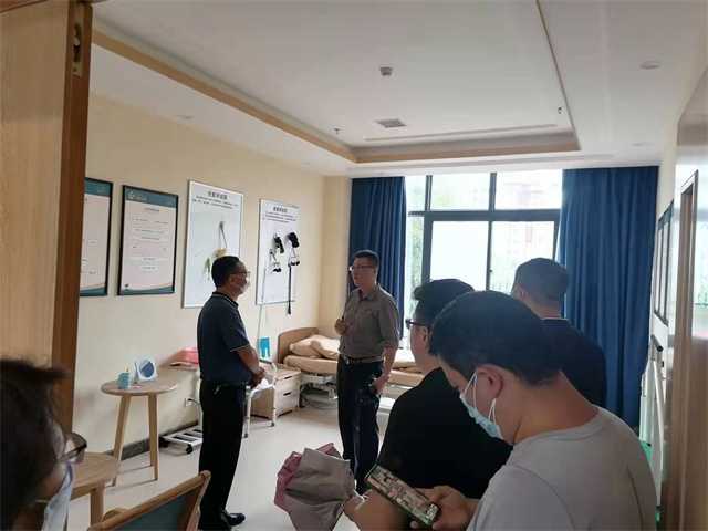漢中市養老產業協會會長、秘書長、略陽縣民政局局長蒞臨褒國康樂園參觀考察