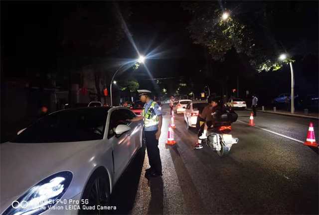68小時堅守！漢中交警大隊圓滿完成國慶假期道路交通安保任務"