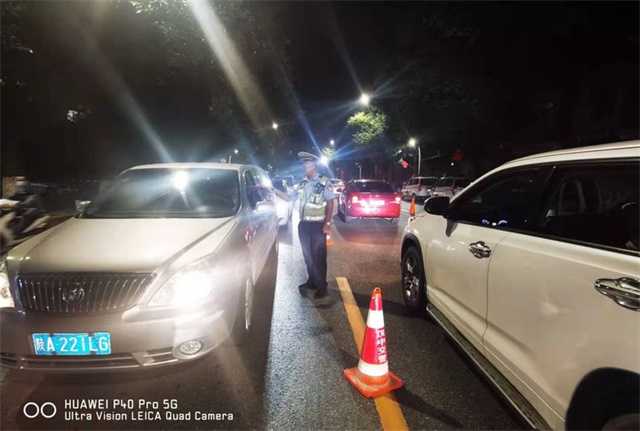 68小時堅守！漢中交警大隊圓滿完成國慶假期道路交通安保任務"
