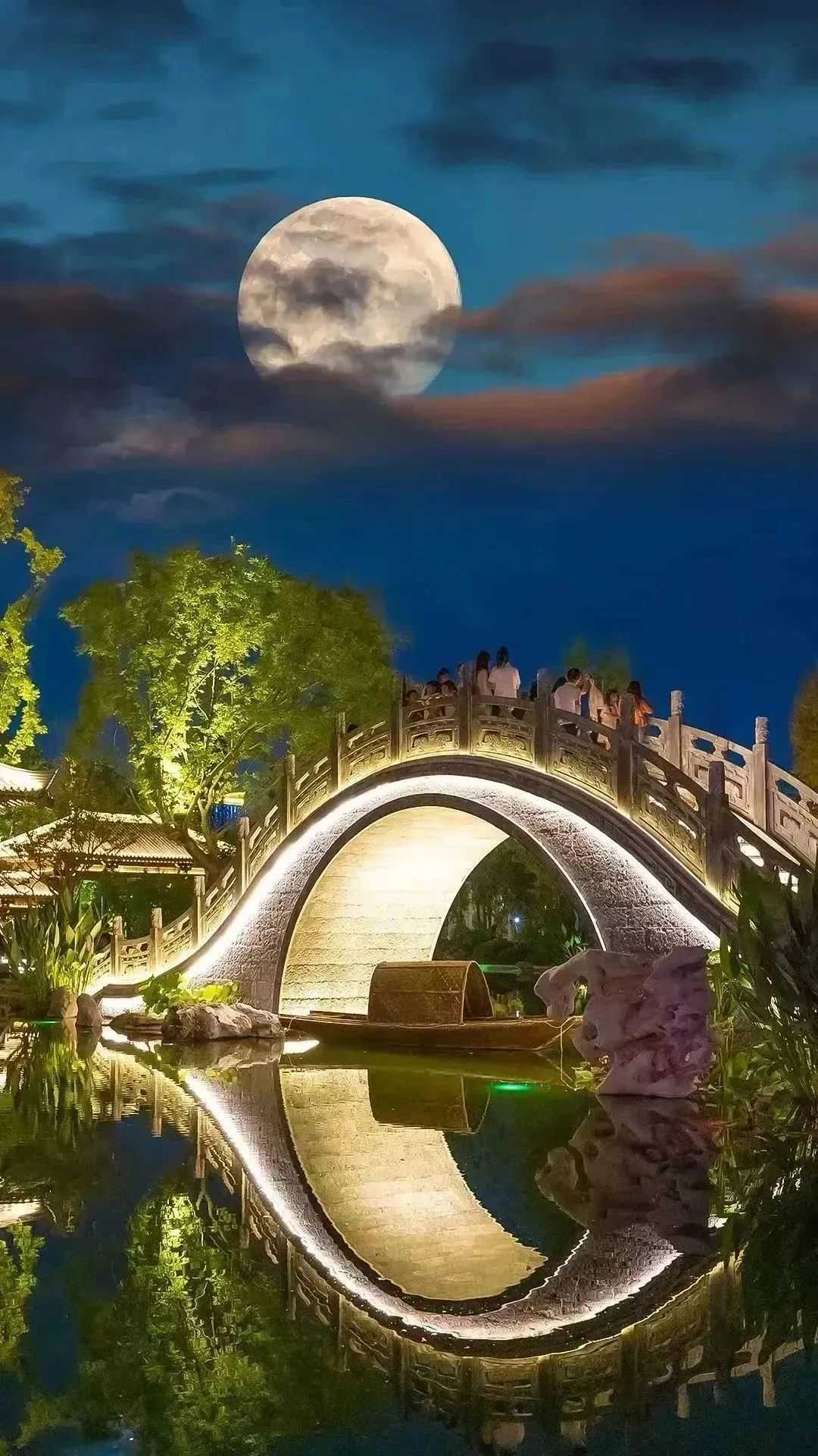 漢中美圖大片！煙火起 照人間，喜悅無邊 執手憶此年。