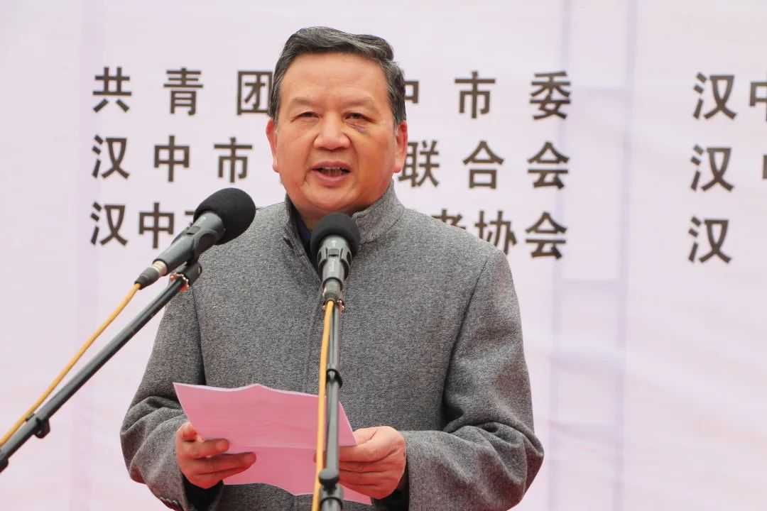 “奉獻青春熱血 點燃希望之光”！他們好樣的！