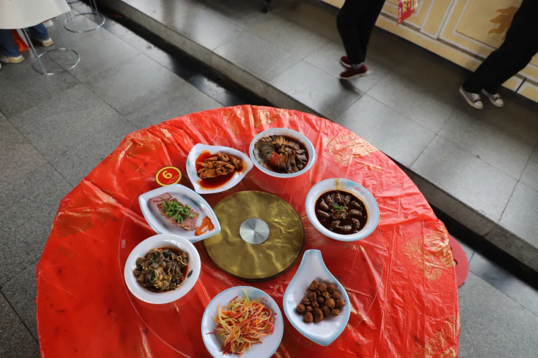 寧強“羌家宴客”壩壩宴 一場舌尖與文化的盛宴