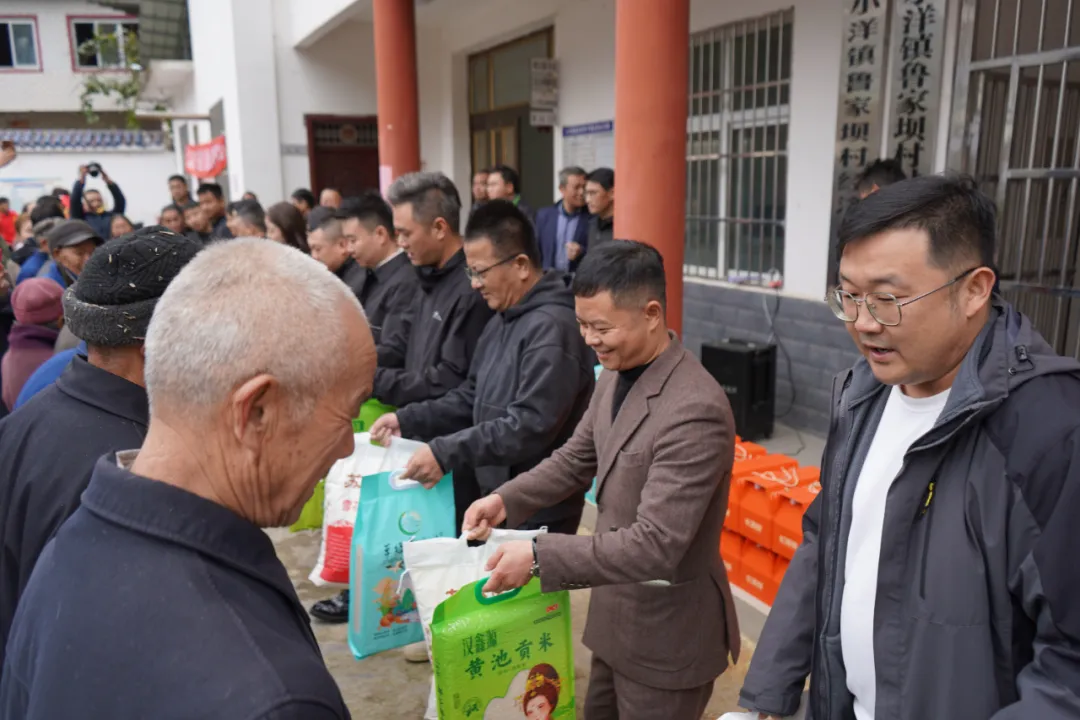 “‘漢’衛溫暖·網絡公益我行動”活動成功舉辦