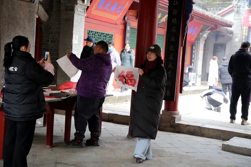 “廟”趣橫生·祈福納祥 —— 大年初一逛廟會(huì) 留壩人民花式過(guò)新年