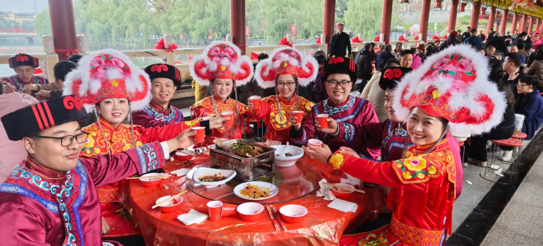 寧強“羌家宴客”壩壩宴 一場舌尖與文化的盛宴