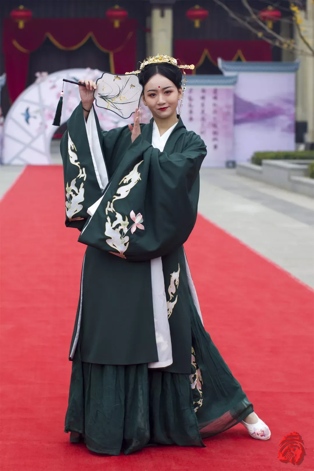 2025“盛世迎華誕·萬人游漢中”漢服嘉年華10月1日啟幕，沉浸式體驗漢韻風華！