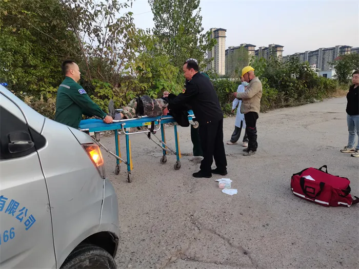 暖心！危急時(shí)刻，漢臺(tái)城管隊(duì)員緊急施救！