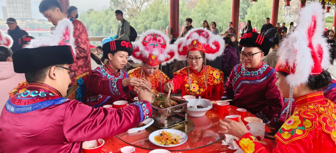 寧強“羌家宴客”壩壩宴 一場舌尖與文化的盛宴
