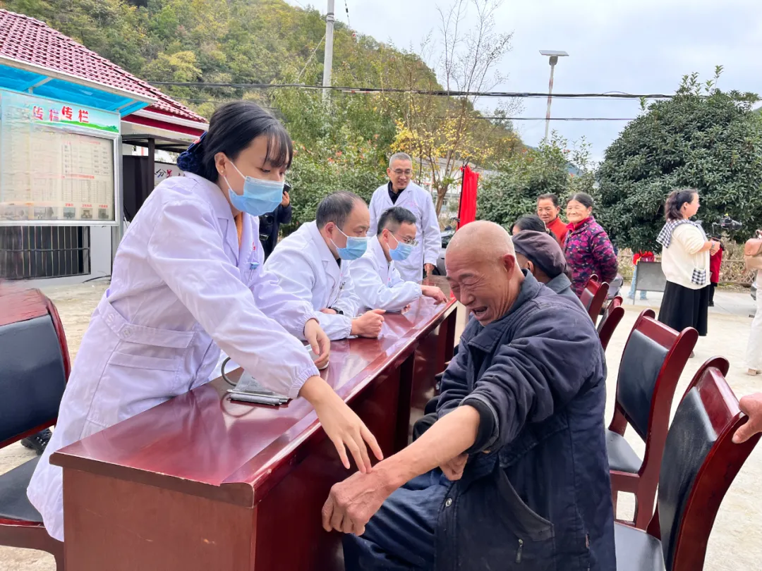 “‘漢’衛溫暖·網絡公益我行動”活動成功舉辦