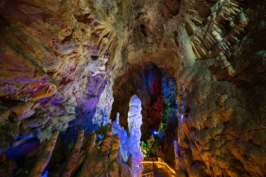 2025漢中鎮巴春日盛宴，解鎖油菜花海文旅新玩法！