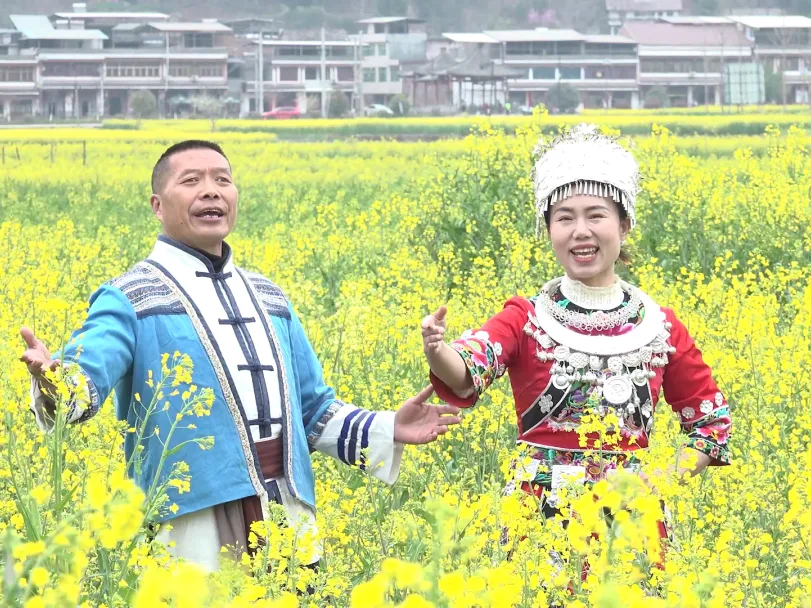 2025年全國春季“村晚”示范展示暨陜南民歌實(shí)景劇《風(fēng)起巴山》首演圓滿落幕！