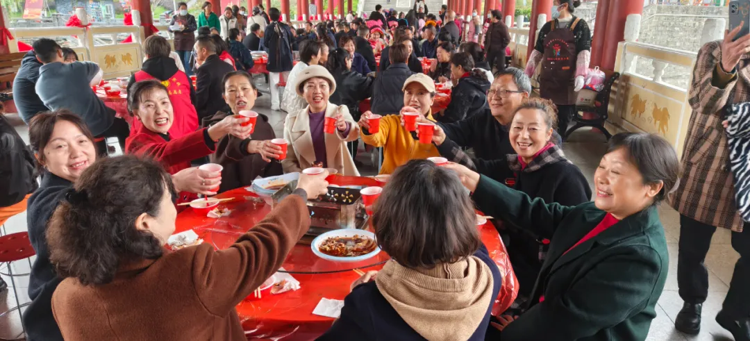 寧強“羌家宴客”壩壩宴 一場舌尖與文化的盛宴